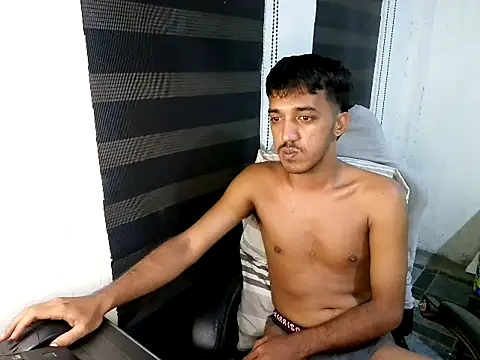 Rowy_Camn Live XXX chat