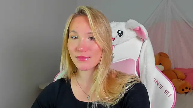 ElaraVoltage Chat XXX in diretta