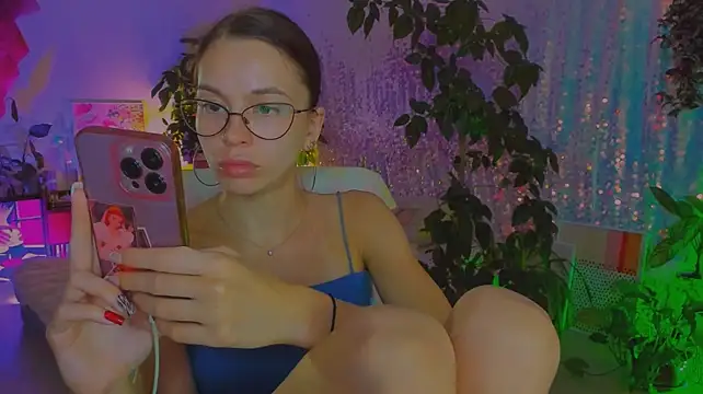 poli__ Chat XXX in diretta