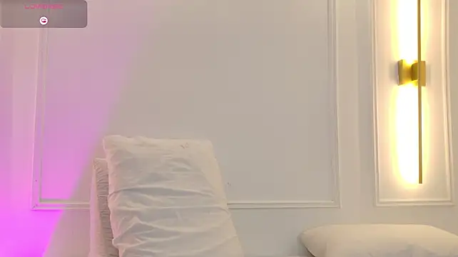 Mia_rom11