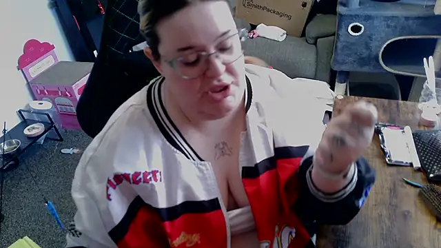 BBW-QUEENIEn Live XXX chat