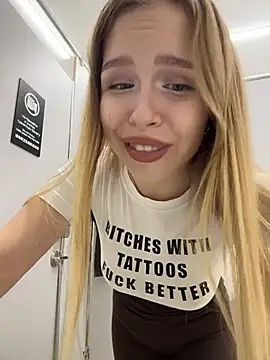Liza_risky - Men WC booty doggy near urinal