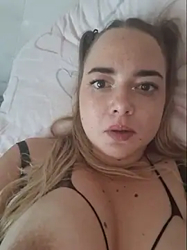 Show modela AnnishaX na web-kameri