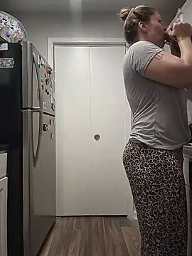 HollyTattoo - Squat on cam finger 👉 POV