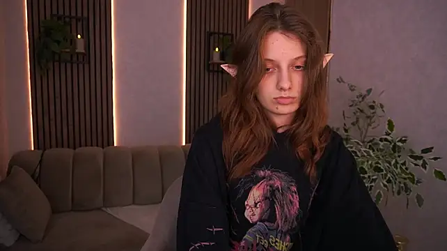 CuteeFoxy's Live XXX Chat