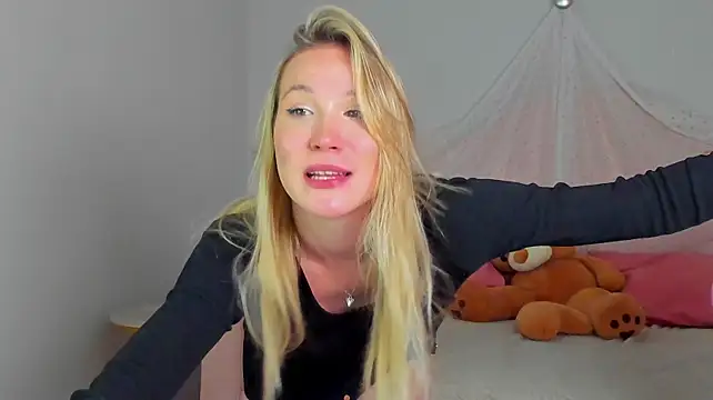Chat XXX ao vivo de ElaraVoltage
