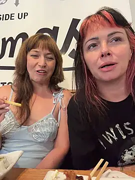 Онлайн чат XXX MarlaFknSinger