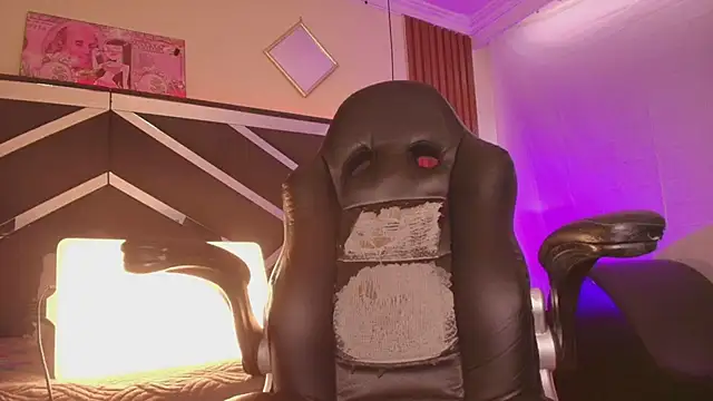 Bratz_x - sensual and erotic dance