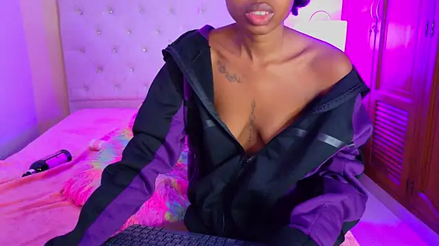 Cleo_nyx - oil ass + 1 finger in ass