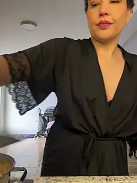 Luadonnaa - TAKE OFF MY CLOTHES