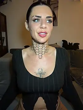 LexiCoco live XXX chat