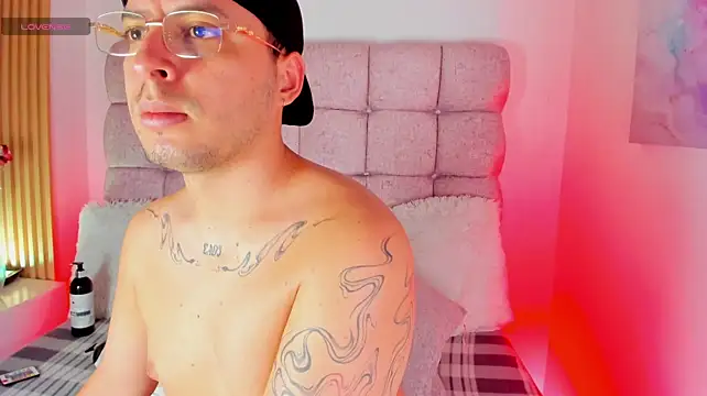 Jonath_1's Live XXX Chat