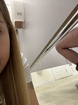 Liza_risky - Squeeze naked boobs