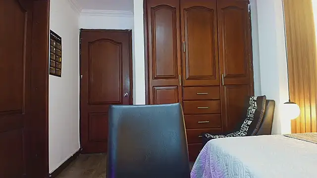 Ambarross_'s Live XXX Chat