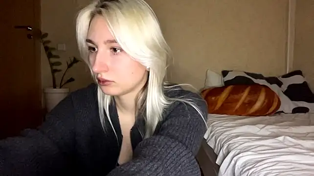 Chat XXX en directo de LishaNuding