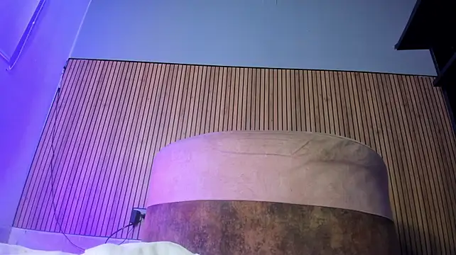 _VALERIAGOMEZ - 4 fingers in my pussy