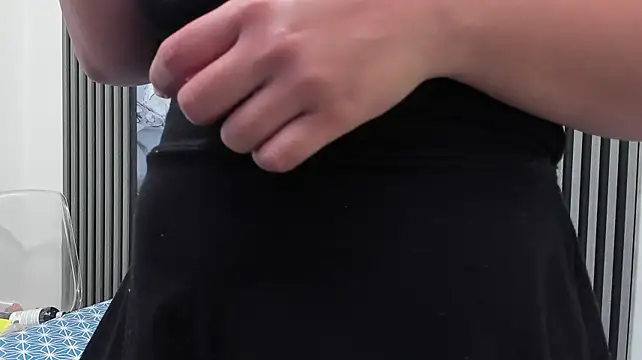 Rubbyy23_ - finger in ass