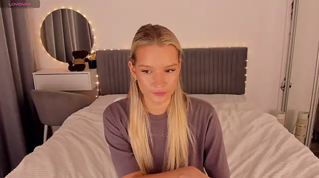 CassieRayss Chat XXX live