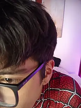 XXX chat uživo modela Milo_Wolff