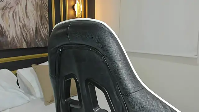 Chat XXX en directo de laurel_swan