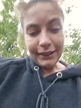 Keli_Jessi - Naked running in public park
