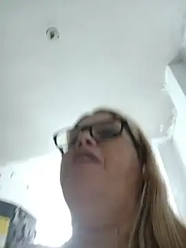 EllisW8 Live XXX-Chat