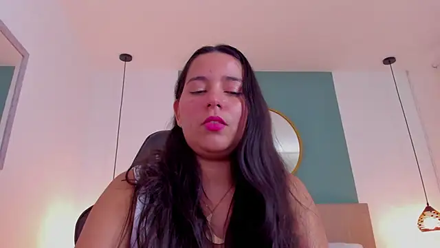 XXX chat uživo modela lucy_blue28