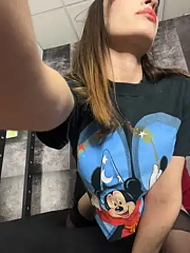 XXX chat uživo modela IAmNobodyXXX