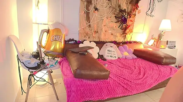 kittyblooms Chat XXX in diretta