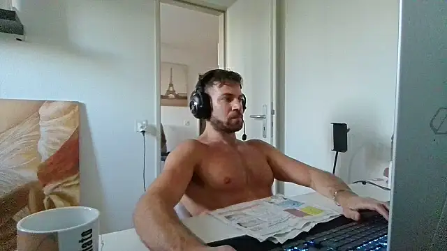 Chat +18 de alpha-hunk ao vivo
