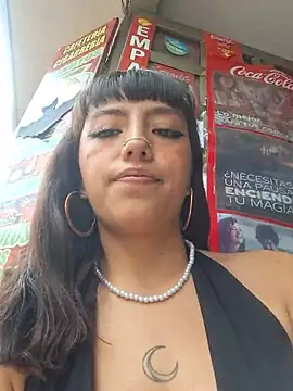 Cute_hollywood1 - tits with oil