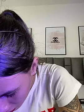 JuliaColemann's Live XXX Chat