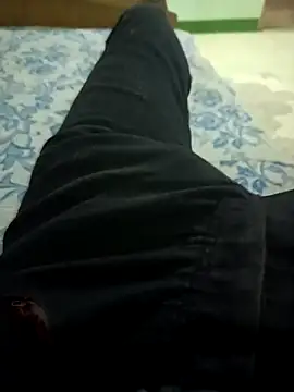 ZA091234 Adlı Modelin Canlı XXX Sohbeti