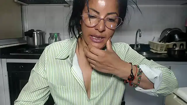 Kateleyagrey - @naked and anal@
