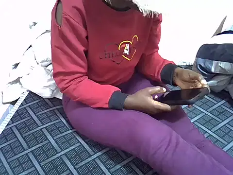 BerryFey - CUM SHOW