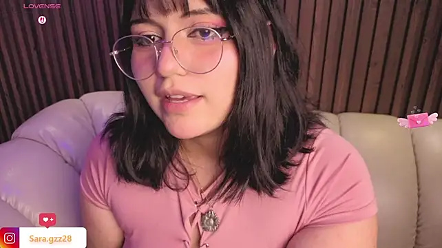 SaraLyynn - Spread my asshole
