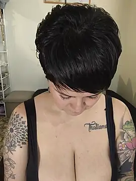 Chatroom XXX en direct de KatInk