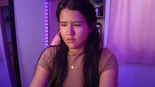 Chat XXX en directo de Oliviawatson1