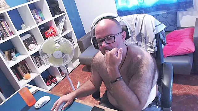 צ'אט XXX בשידור חי של ravingr4d4