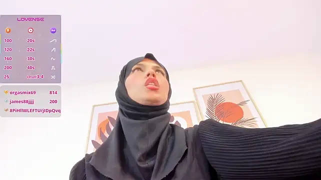 Chat +18 de hanajameela ao vivo