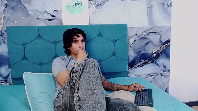MaximilianRoth Chat XXX in diretta
