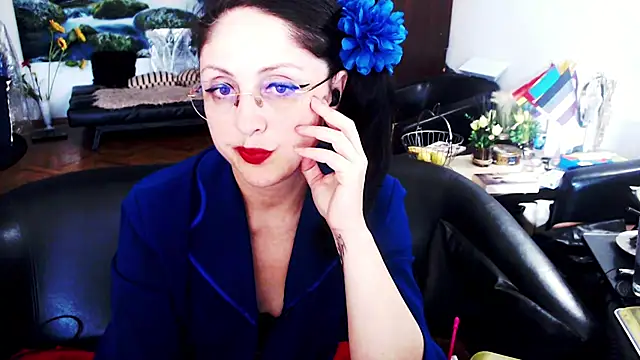 Imperatriza Adlı Modelin Canlı XXX Sohbeti