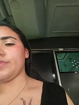 Chat XXX en directo de MAYE__13