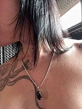 Chatroom XXX en direct de SoyEryka