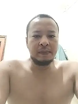 Riu696 即時 XXX 聊天