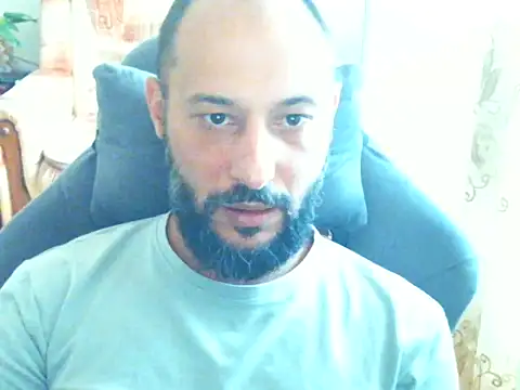 wildcrazy27 live XXX chat