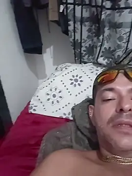 Show modela Miculitorico69 na web-kameri