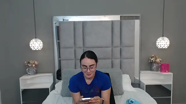 MartinaaFit XXX чат на живо
