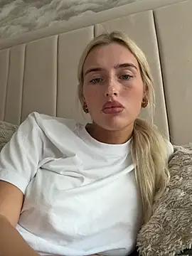 blondetart69n Live XXX chat