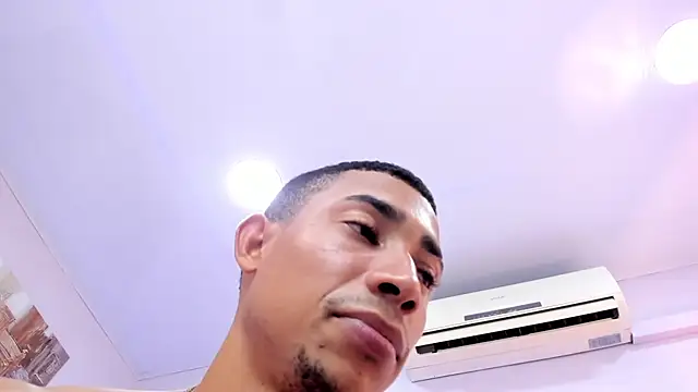 Radly_Andrew Chat XXX in diretta